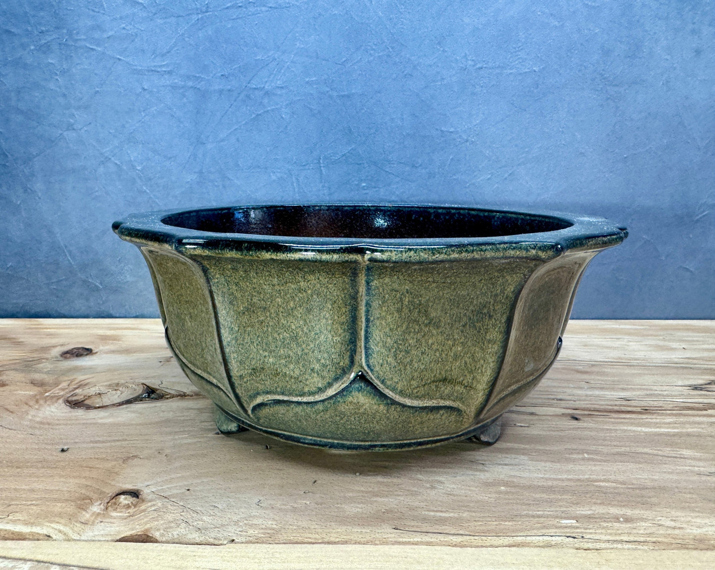 Round Glazed Lotus (2 Sizes)