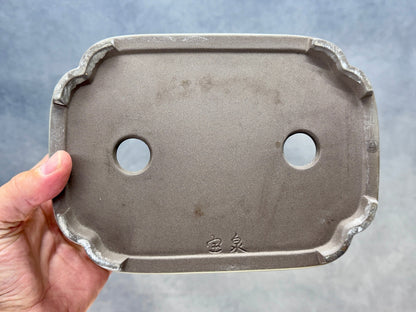 Scalloped Rectangle Japanese Pot